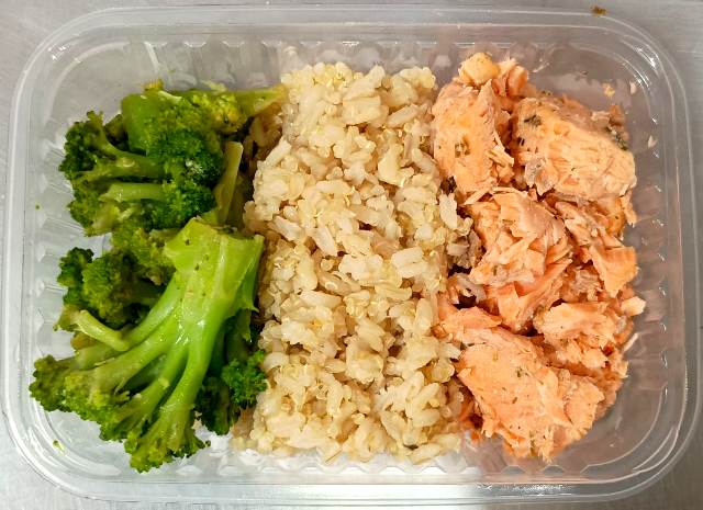 Power Salmão - Arroz Integral e Quinoa - Brócolis Salteado - 300 gramas
